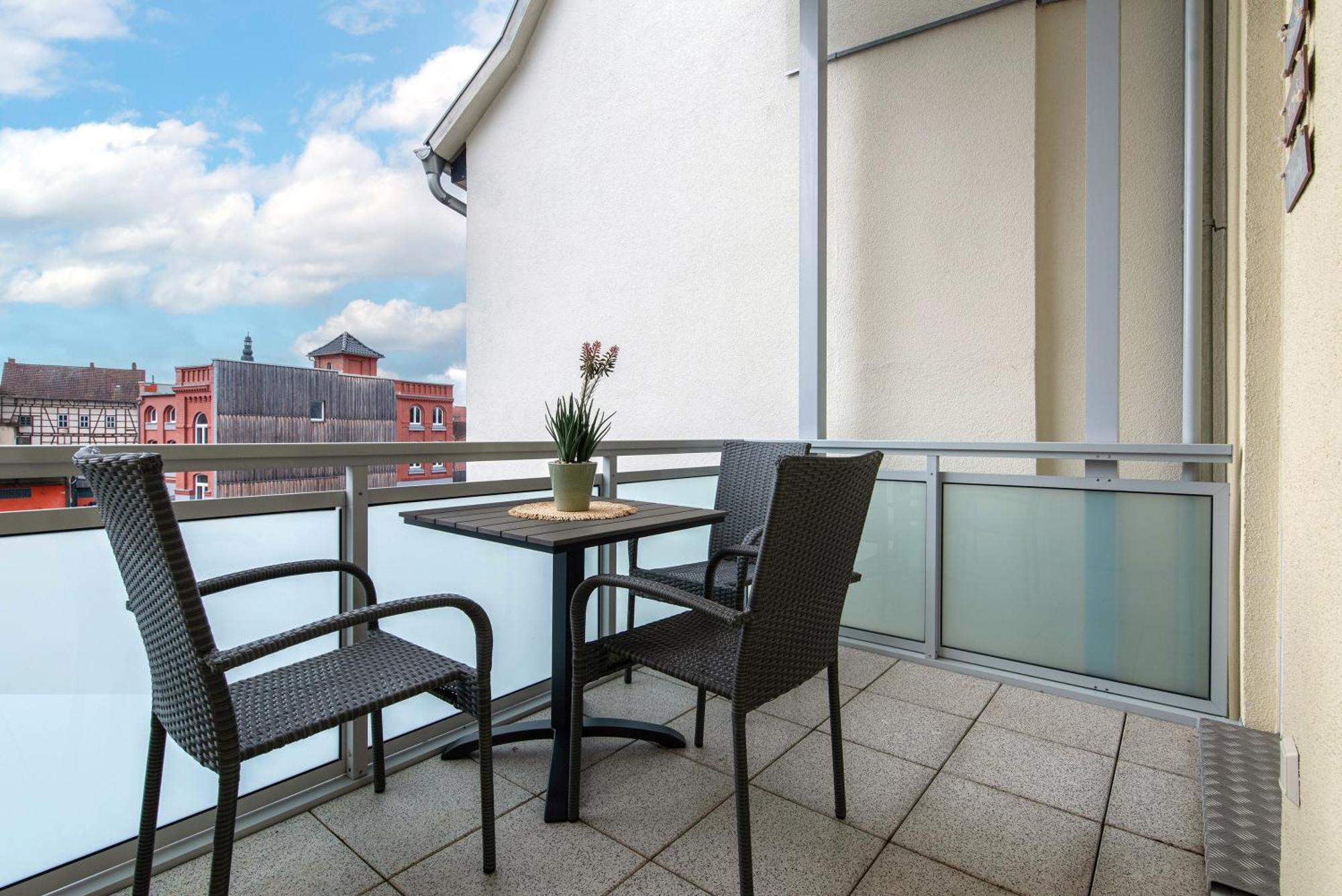 Apartment - Zentral - Modern - Balkon - Kueche Mühlhausen